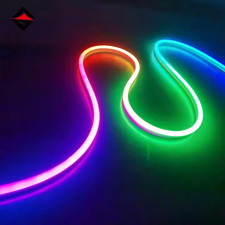 Різниця між світловими смужками RGB та магічними світловими смужками